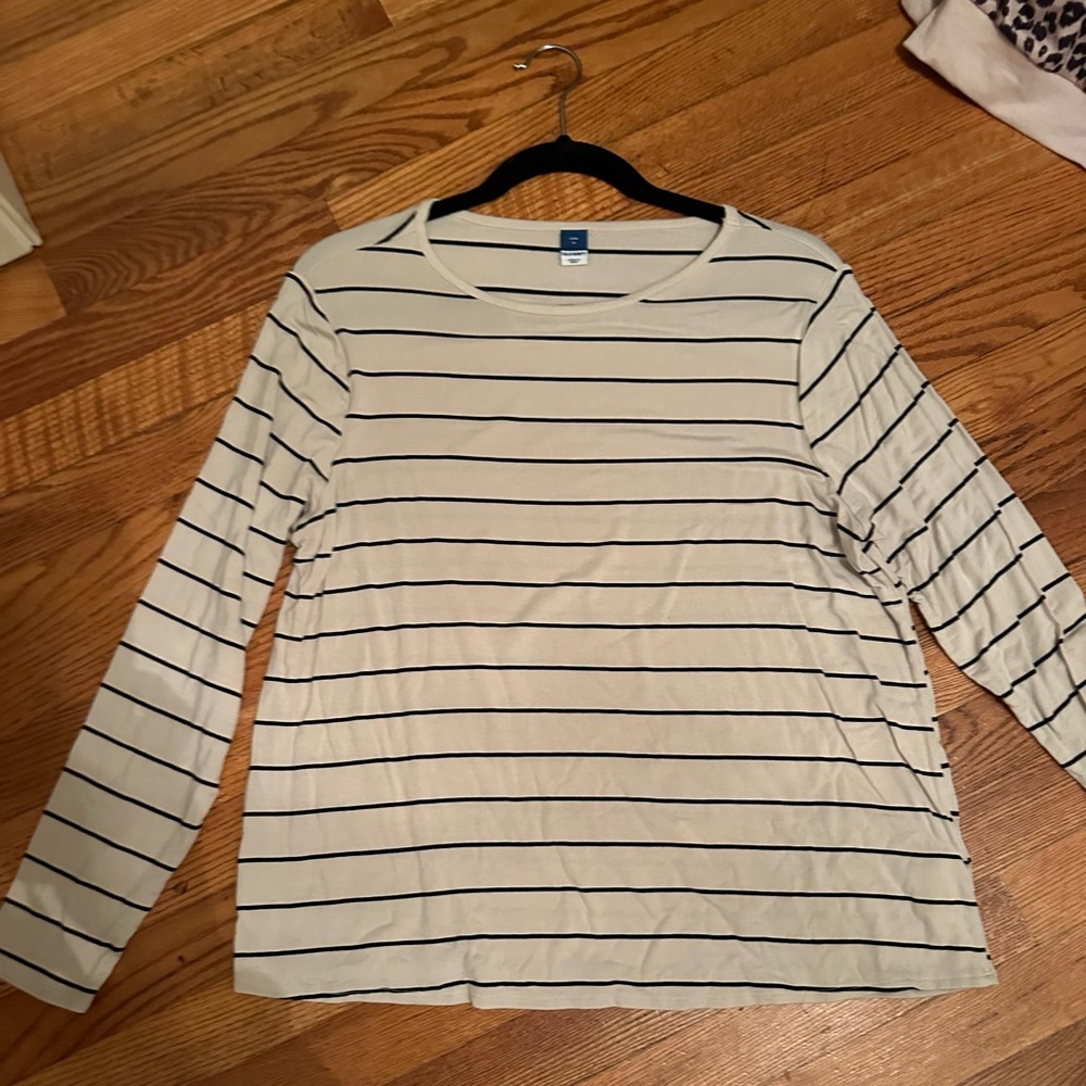 Old Navy stripped shirt - size medium